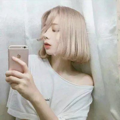酷爱电影的庞波小姐